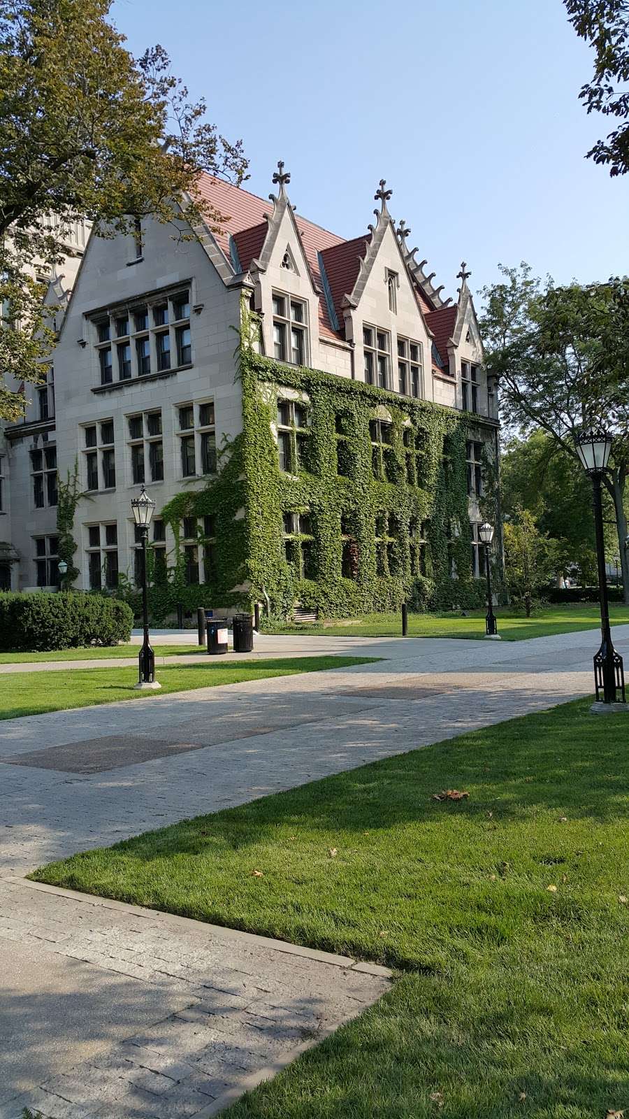 The University of Chicago | The University of Chicago, 5801 S Ellis Ave, Chicago, IL 60637, USA | Phone: (773) 702-1234