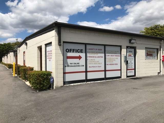 Storage Zone Self Storage and Business Centers | 9531 W Atlantic Ave, Delray Beach, FL 33446, USA | Phone: (561) 495-0678