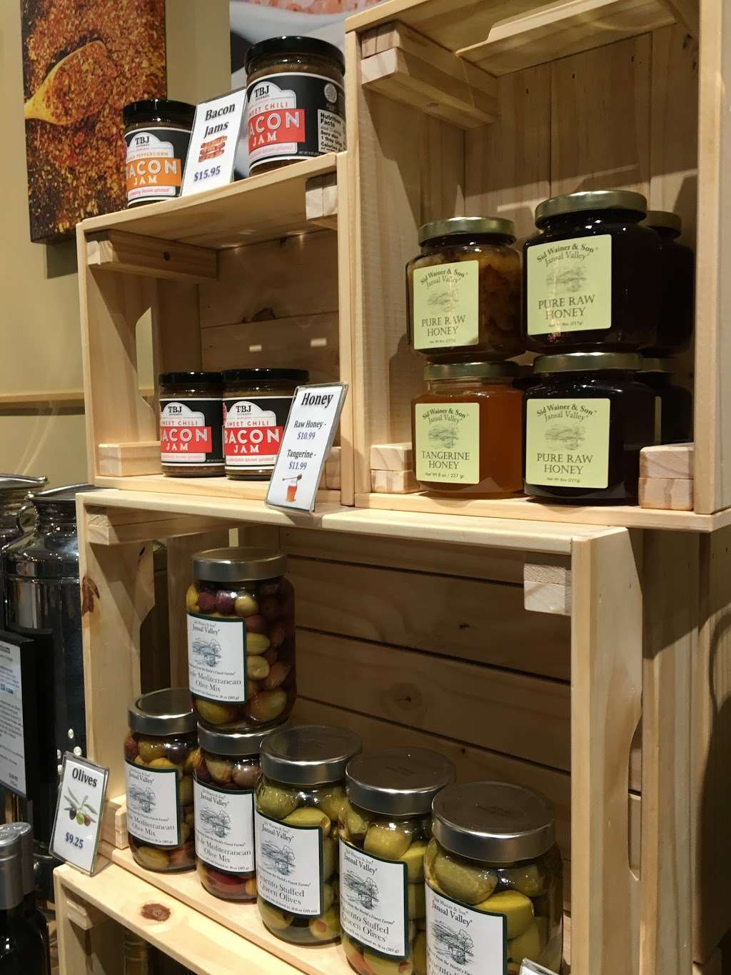 Georgetown Olive Oil Co | 181 Waterfront St, Oxon Hill, MD 20745, USA | Phone: (301) 753-7128