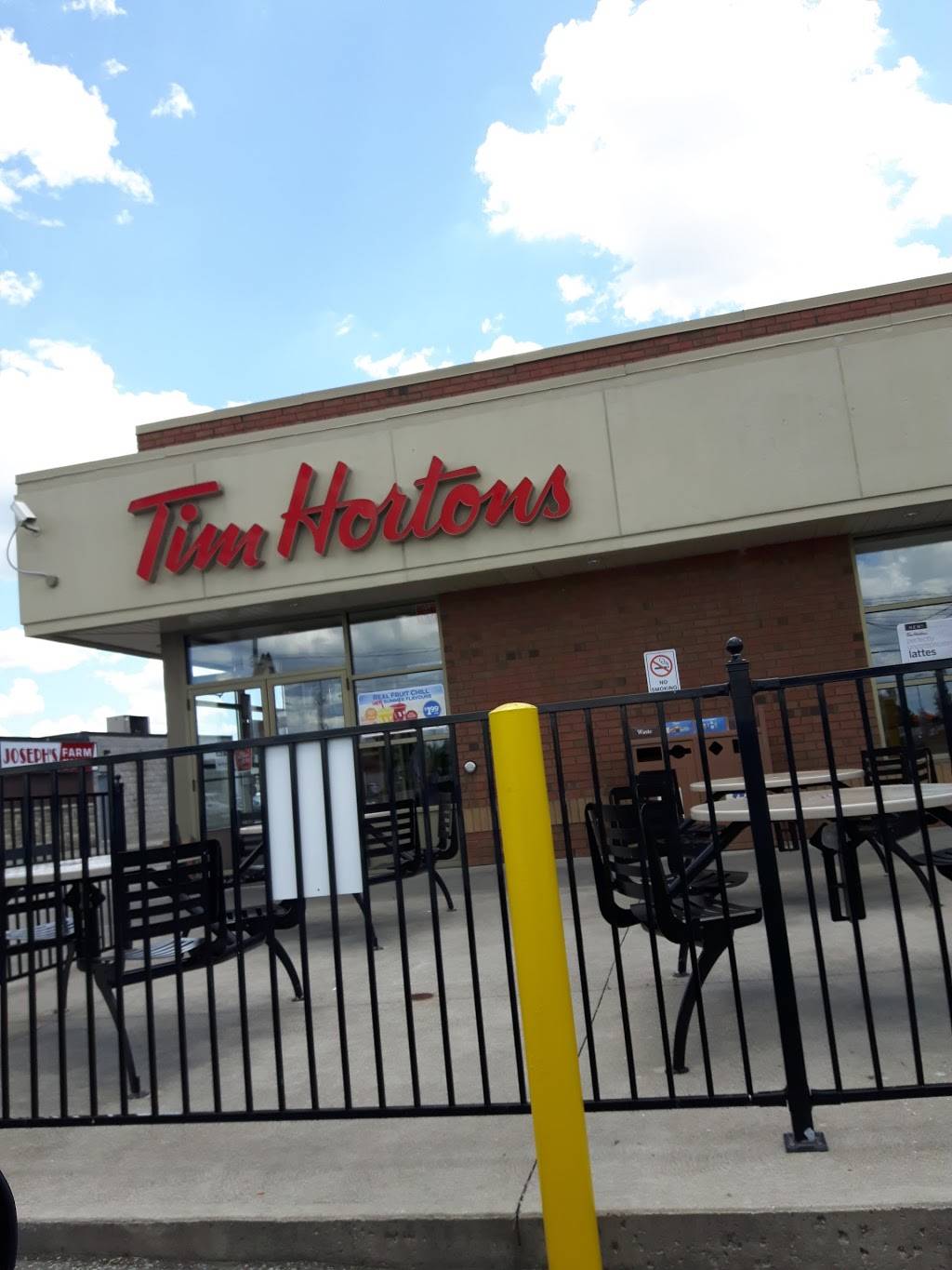 Tim Hortons | 6605 Tecumseh Rd E, Windsor, ON N8T 1E7, Canada | Phone: (519) 944-1121