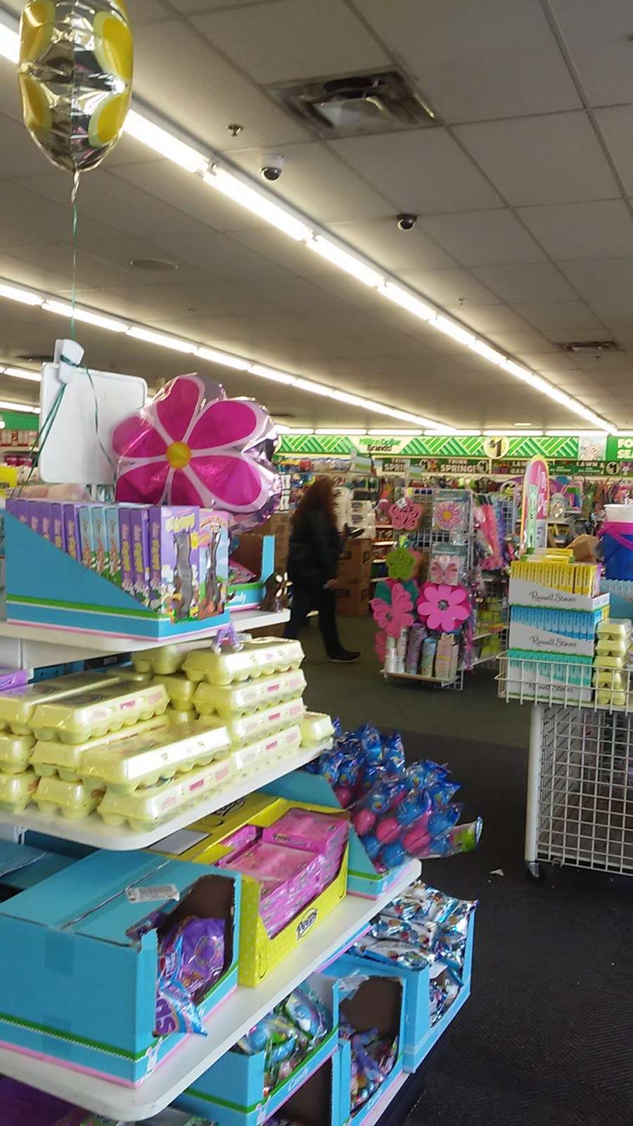 Dollar Tree | 1381 N Hacienda Blvd, La Puente, CA 91744, USA | Phone: (626) 919-2141