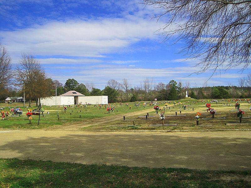 Forest Hill Home & Memorial Park - South | 2545 E Holmes Rd, Memphis, TN 38118, USA | Phone: (901) 346-3250