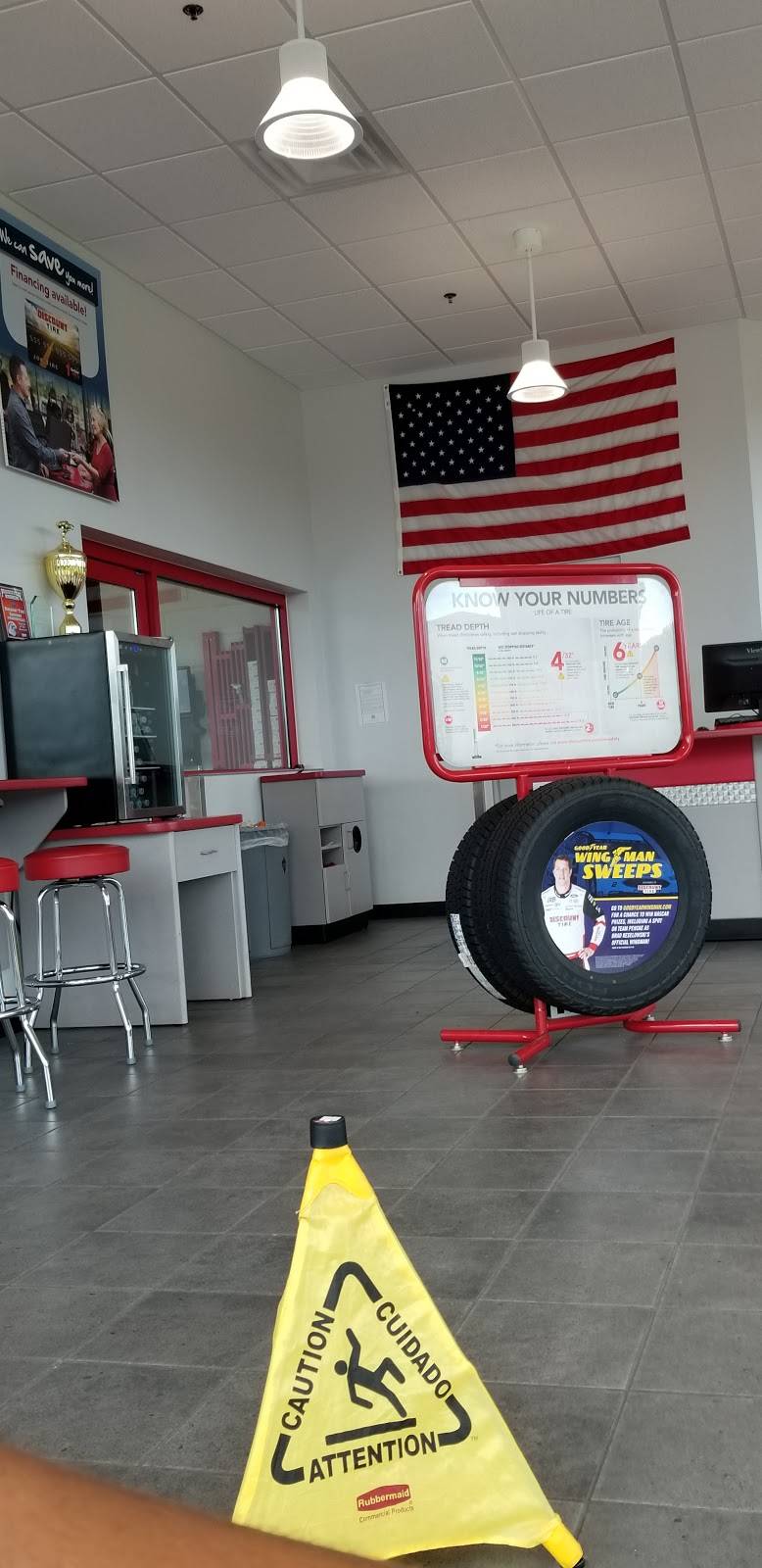 Discount Tire | 37361 Market Place Drive, Prairieville, LA 70769, USA | Phone: (225) 744-8302