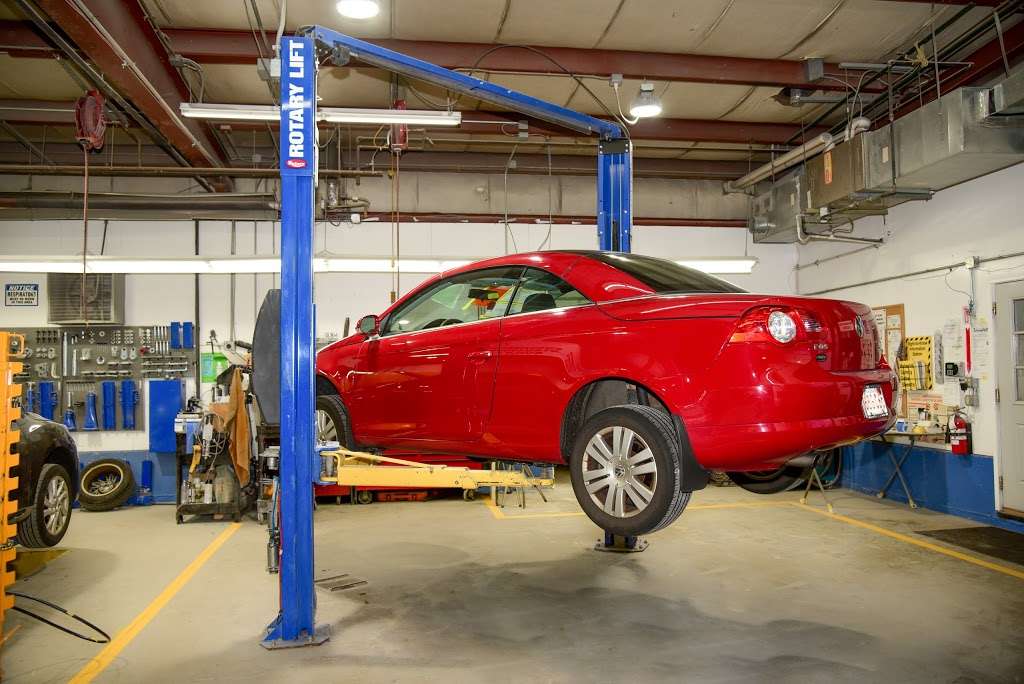 King Collision Centers | 38 Schoosett St, Pembroke, MA 02359, USA | Phone: (781) 826-7575