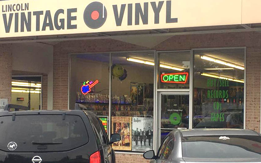 Lincoln Vintage Vinyl | 908 N 70th St, Lincoln, NE 68505, USA | Phone: (402) 601-3725