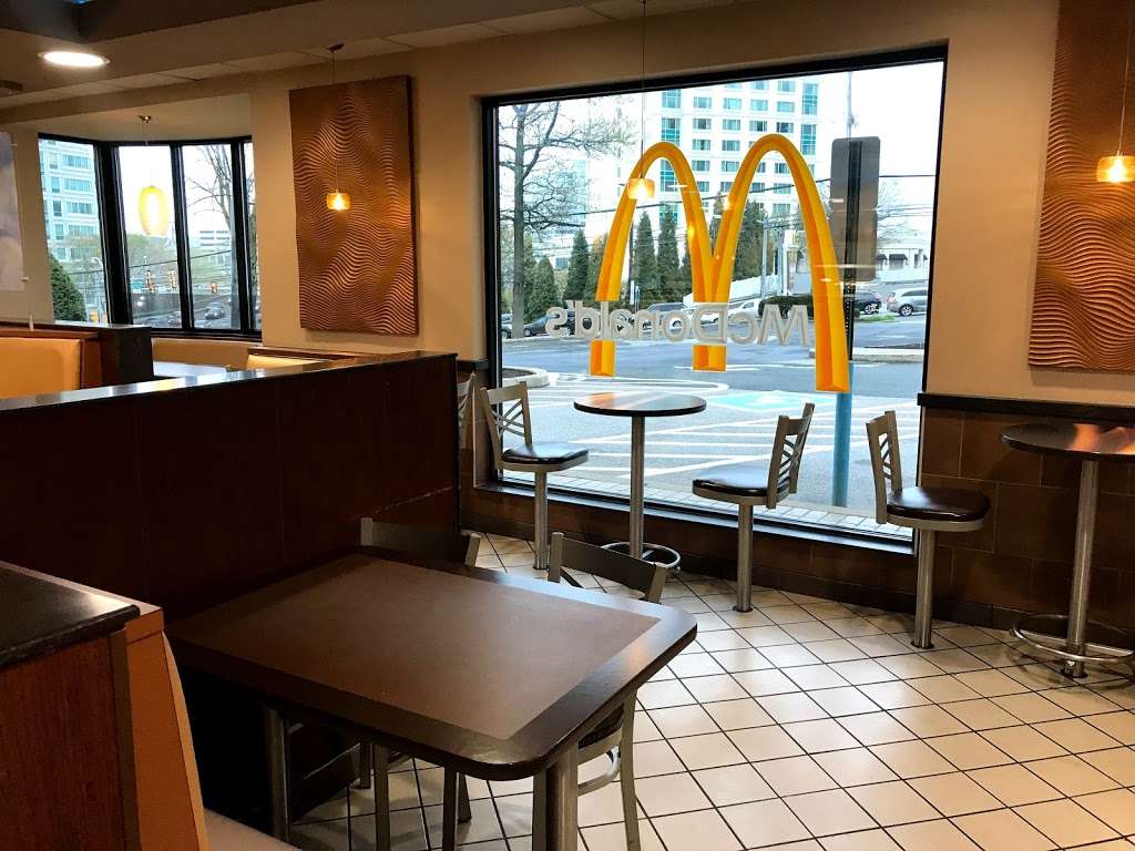 McDonalds | 114 Moorehead Ave, West Conshohocken, PA 19428, USA | Phone: (610) 825-8955