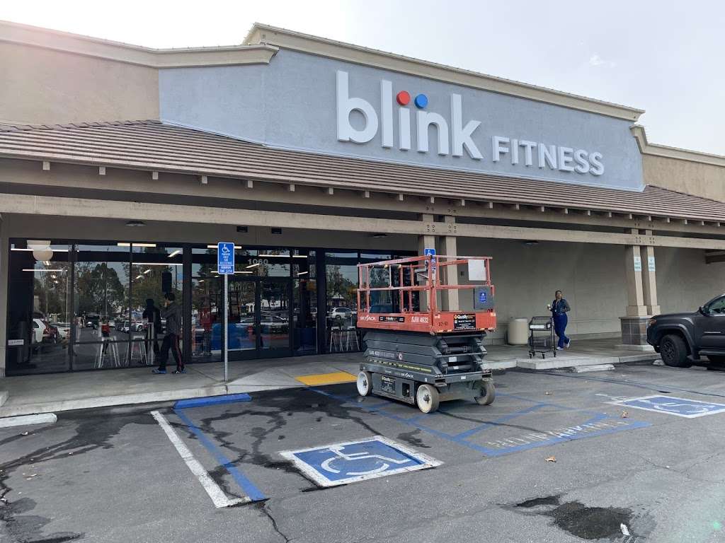 Blink Fitness | 1060 W Alameda Ave, Burbank, CA 91506, USA | Phone: (818) 686-5930