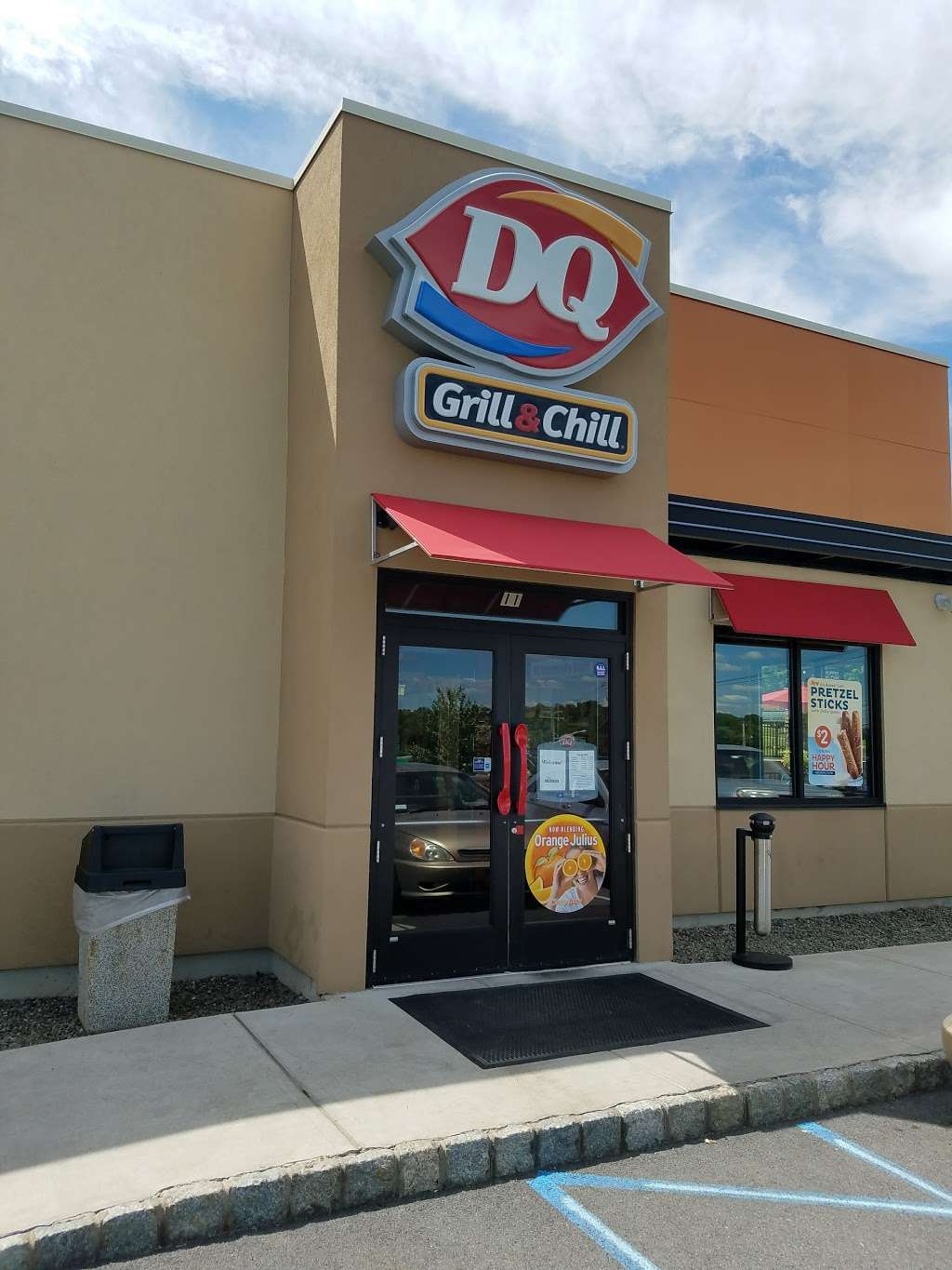 Dairy Queen Grill & Chill | 11 James P Kelly Way, Middletown, NY 10940, USA | Phone: (845) 381-1118