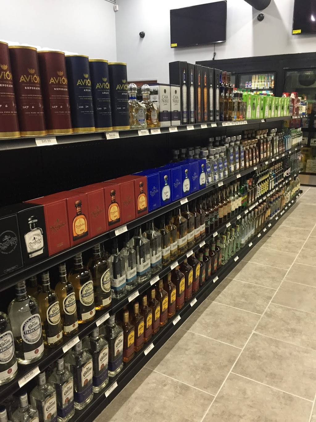 University Liquors & Fine Wines | 17034 University Blvd #600, Sugar Land, TX 77479, USA | Phone: (281) 207-6031