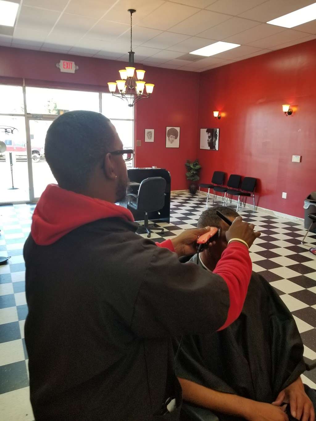 Prestige Barbershop& Co | 8517 Centreville Rd, Manassas Park, VA 20111, USA | Phone: (571) 719-6960