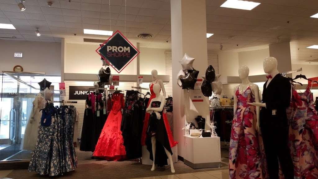 JCPenney | 7601 S Cicero Ave, Chicago, IL 60652, USA | Phone: (773) 581-6600