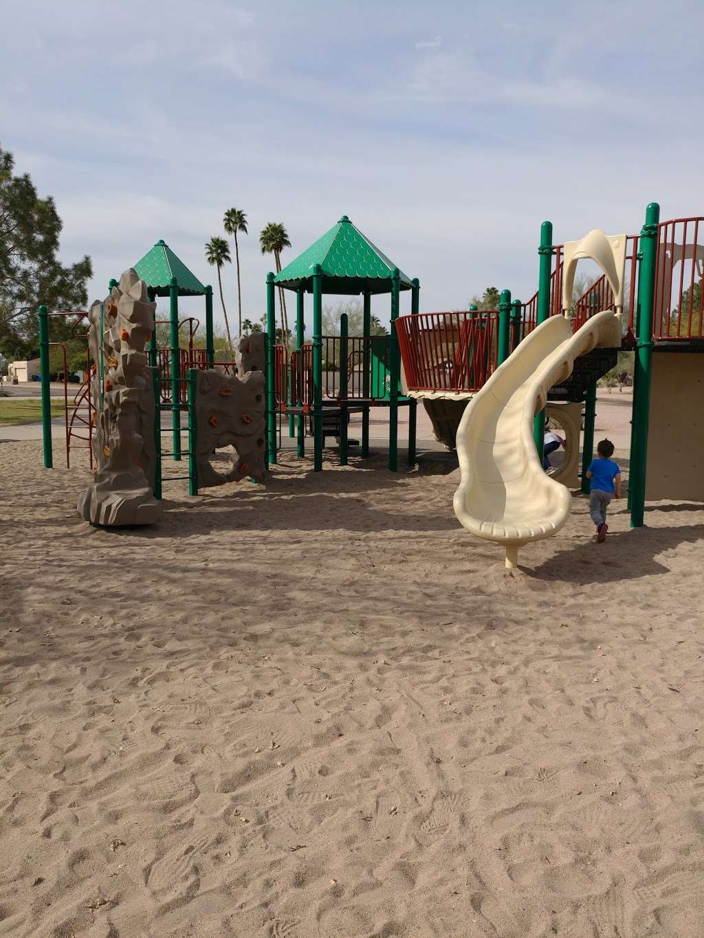 Cholla Cove Park | 4121 E Lupine Ave, Phoenix, AZ 85028, USA | Phone: (602) 262-6696