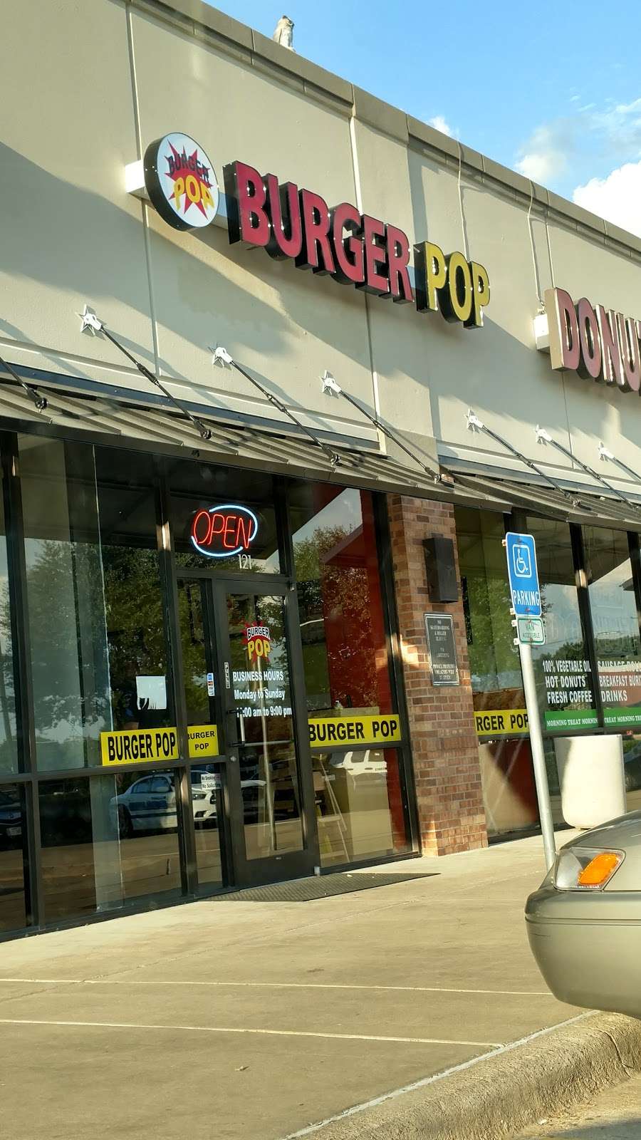 BURGER POP | 701 E Cartwright Rd, Mesquite, TX 75149, USA | Phone: (469) 458-3367