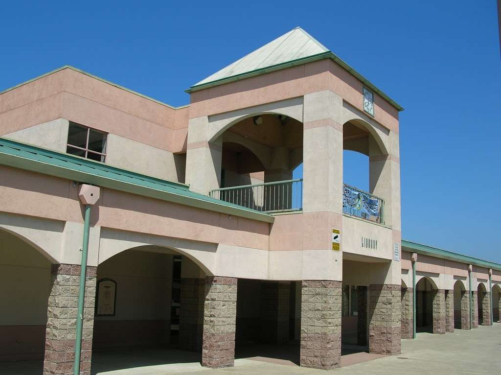 Elsie Allen High School | 599 Bellevue Ave, Santa Rosa, CA 95407, USA | Phone: (707) 528-5020