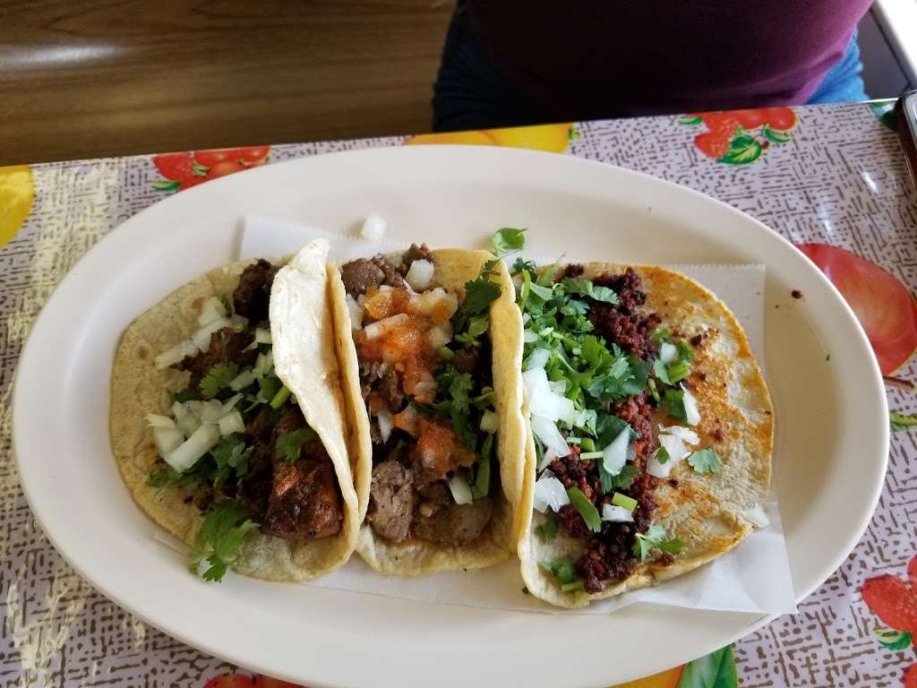 Taqueria y Restaurant Kairos | 5526 S Archer Ave, Chicago, IL 60638, USA | Phone: (773) 585-2007