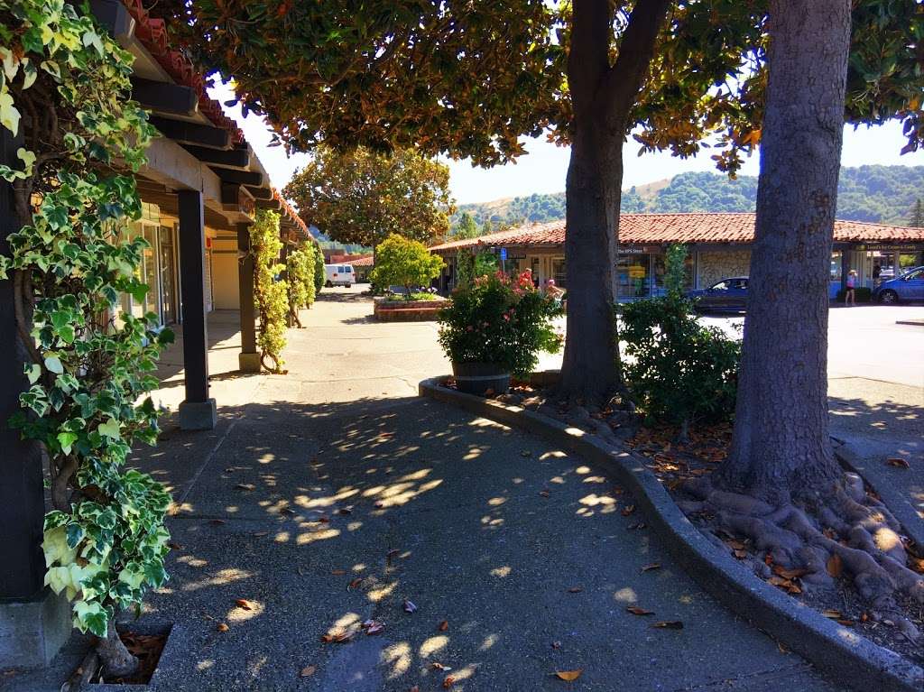 Moraga Shopping Center | Moraga, CA 94556, USA