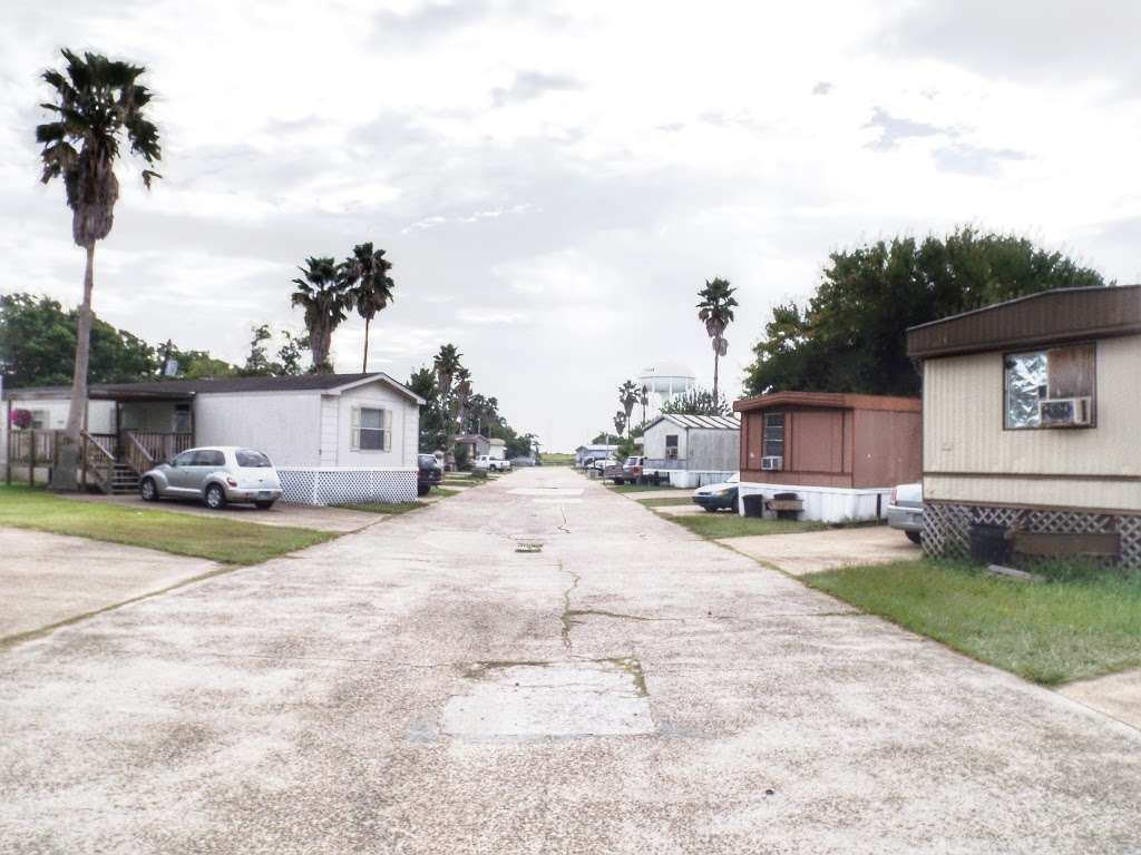 Sunset Harbor Mobile Home Park | 634 N Pine Rd, Texas City, TX 77591, USA | Phone: (832) 422-7368