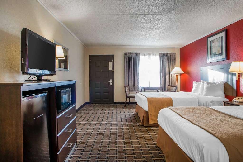 Quality Inn & Suites Millville - Vineland | 1701 N 2nd St, Millville, NJ 08332, USA | Phone: (856) 327-3300