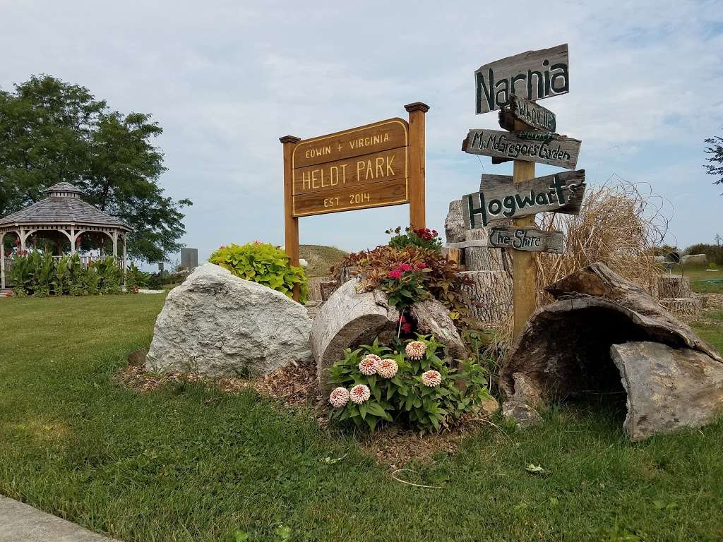 Heldt Park Natural Playground | 400 E Butler Ave, Grant Park, IL 60940, USA