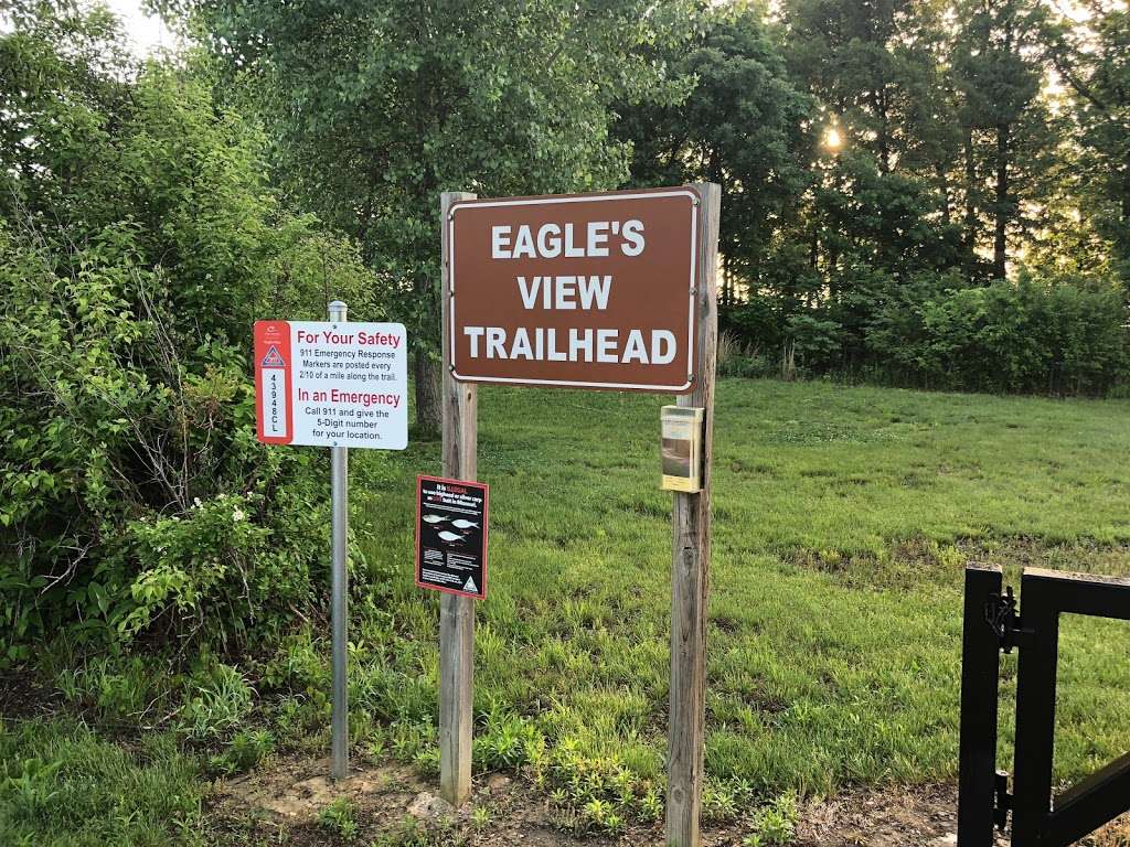 Eagles View Trailhead | Unnamed Road, Smithville, MO 64089, USA