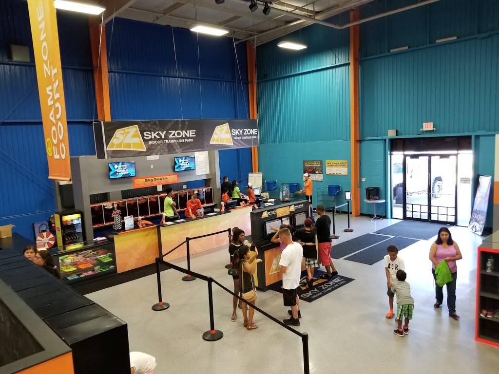 Sky Zone Trampoline Park | 401 Fernhill Ave, Fort Wayne, IN 46805, USA | Phone: (260) 483-5867