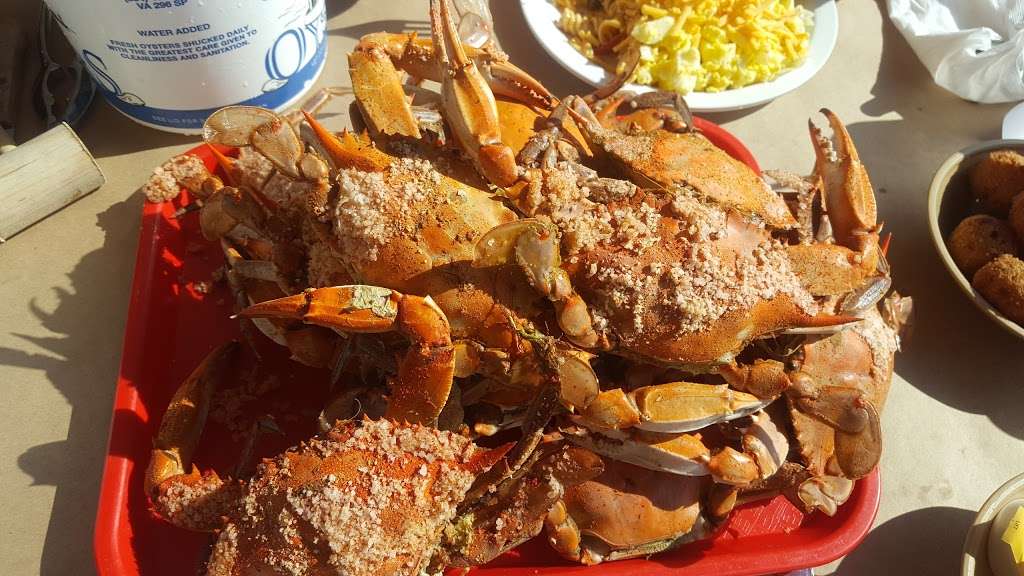 Captain John’s Crab House | 16215 Cobb Island Rd, Newburg, MD 20664, USA | Phone: (301) 259-2315