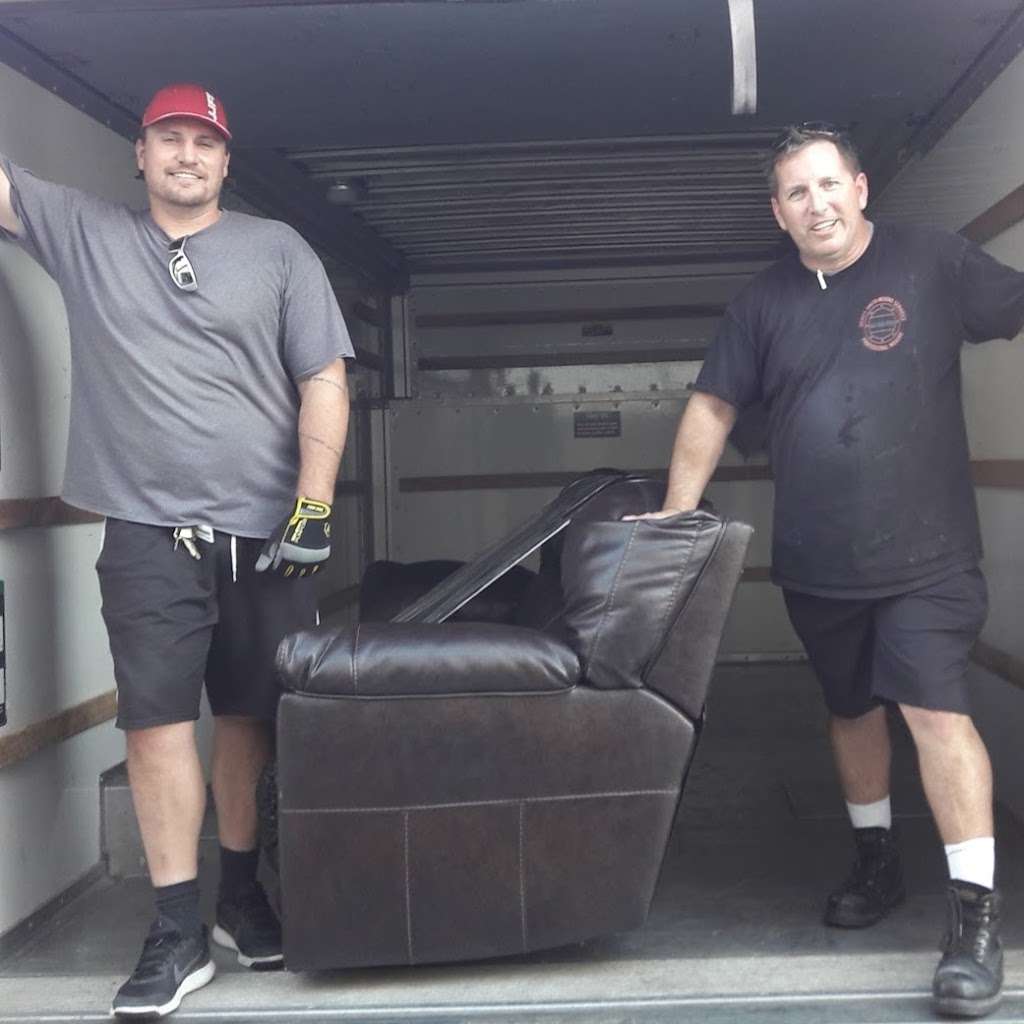 Lickity Smith Moving | 19967 Crestwood Dr, Lake Elsinore, CA 92530, USA | Phone: (562) 616-4763
