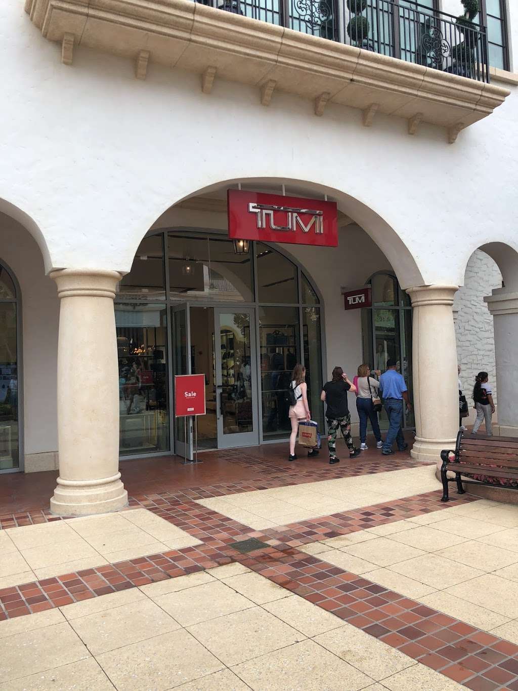 TUMI Store - Disney Springs | 1668 East Buena Vista Drive #1G, Lake Buena Vista, FL 32830, USA | Phone: (407) 560-0833