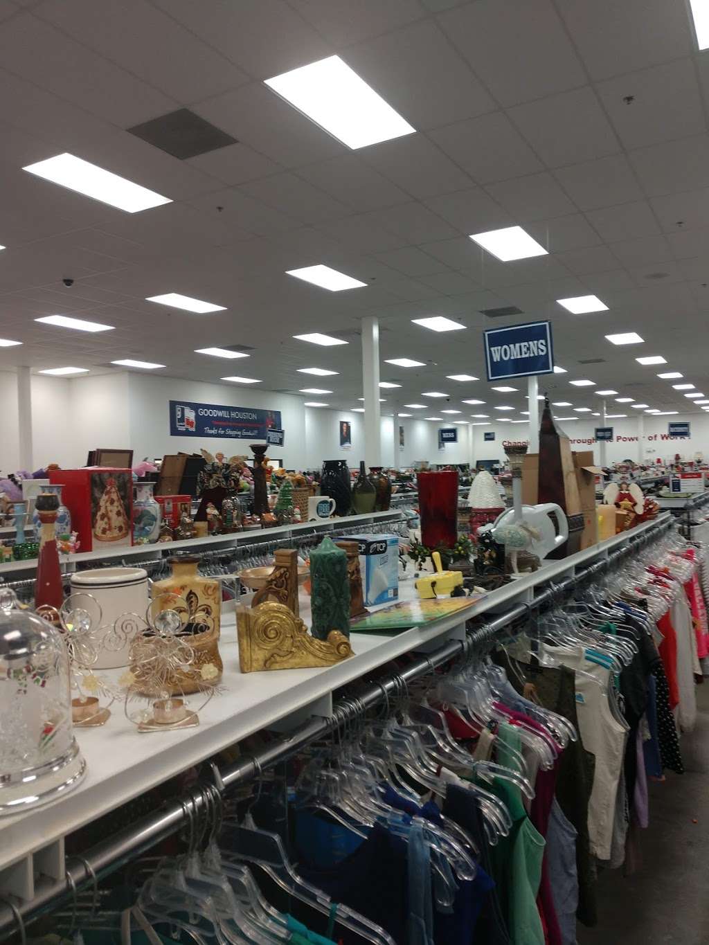 Goodwill | 9625 N Sam Houston Pkwy E, Humble, TX 77396, USA | Phone: (713) 696-7894