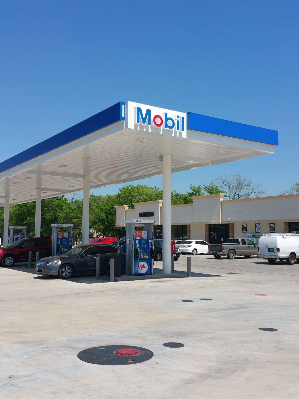 Mobil | 5418 FM 2100, Crosby, TX 77532, USA | Phone: (281) 462-4987