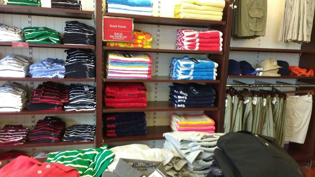 Polo Ralph Lauren Factory Store | 1811 Village West Pkwy Space O-135, Kansas City, KS 66111, USA | Phone: (913) 299-2814