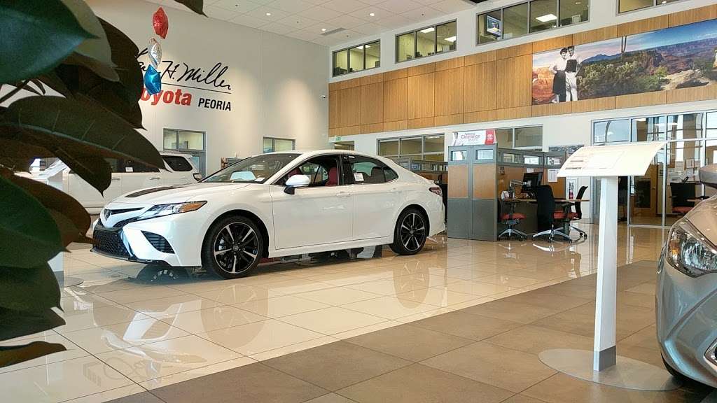 Larry H. Miller Toyota Peoria | 8633 W Bell Rd, Peoria, AZ 85382, USA | Phone: (623) 876-3400