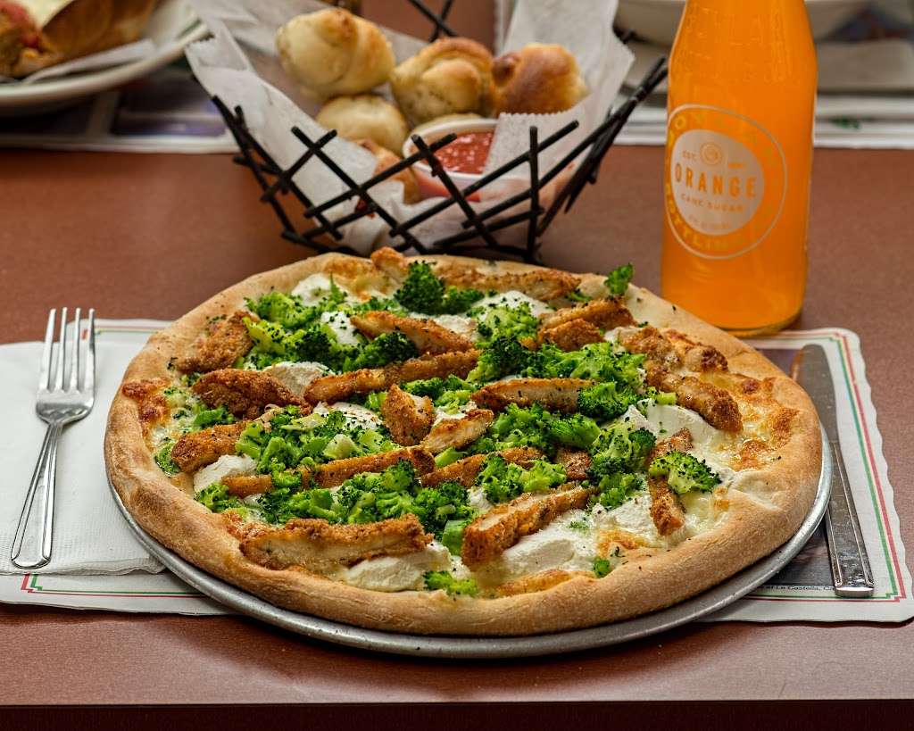 IL Forno Brick Oven Pizza | 1536 Paterson Plank Rd, Secaucus, NJ 07094, USA | Phone: (201) 864-6576