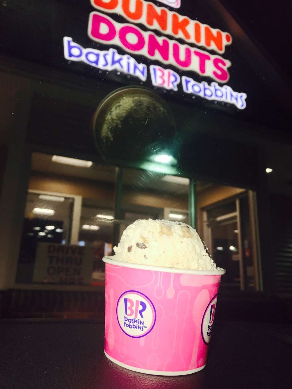 Baskin-Robbins | 135 Main St, Monroe, CT 06468, USA | Phone: (203) 268-5718