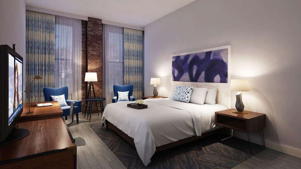 Hotel Indigo Kansas City – The Crossroads | 2020 Grand Blvd, Kansas City, MO 64108, USA | Phone: (816) 285-1100