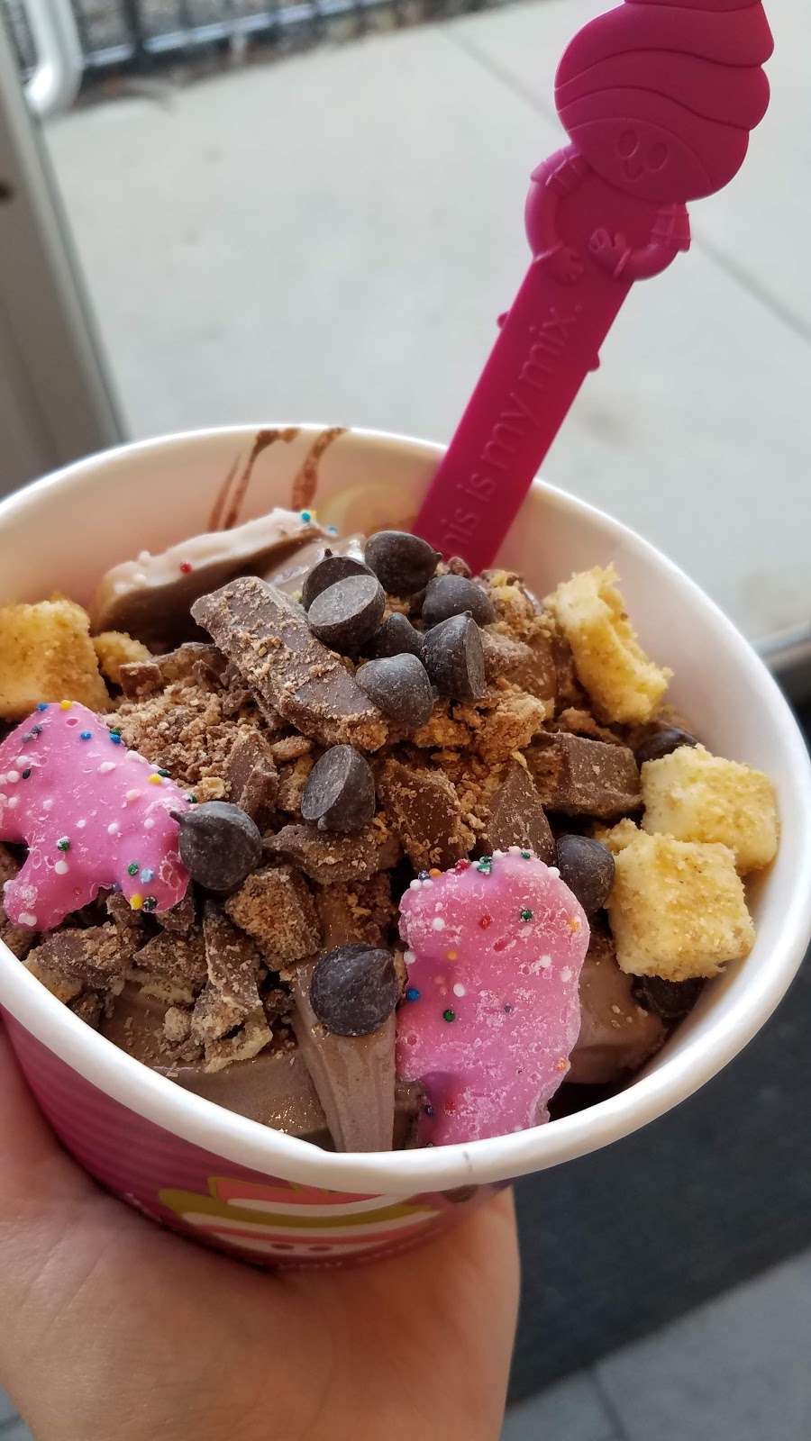 Menchies Frozen Yogurt | 1802 NW Chipman Rd, Lees Summit, MO 64081, USA | Phone: (816) 347-1909