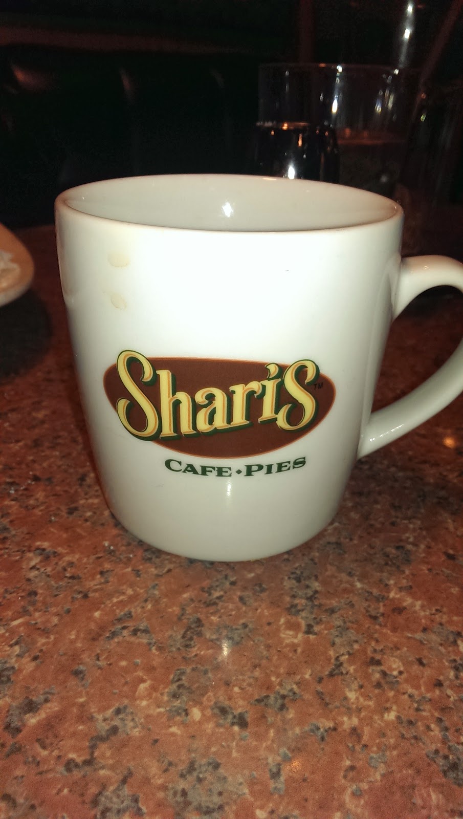 Sharis Cafe and Pies | 7451 SW Garden Home Rd, Portland, OR 97223, USA | Phone: (503) 293-3143