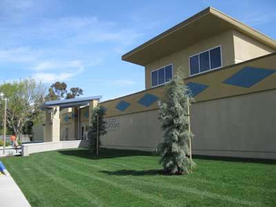 Rolling Hills Elementary School | 92128, 15255 Penasquitos Dr, San Diego, CA 92129, USA | Phone: (858) 672-3400