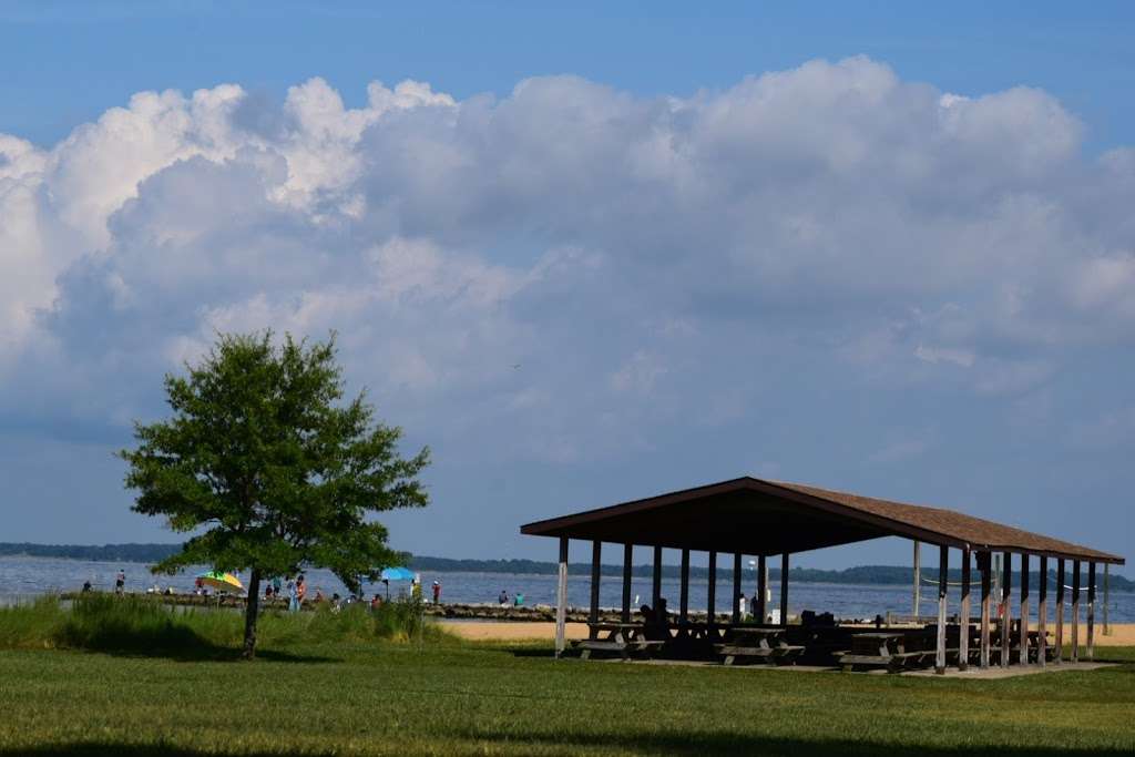 Flounder Pavilion Beach Front - Sandy Point State Park | Annapolis, MD 21409, USA | Phone: (410) 974-2149