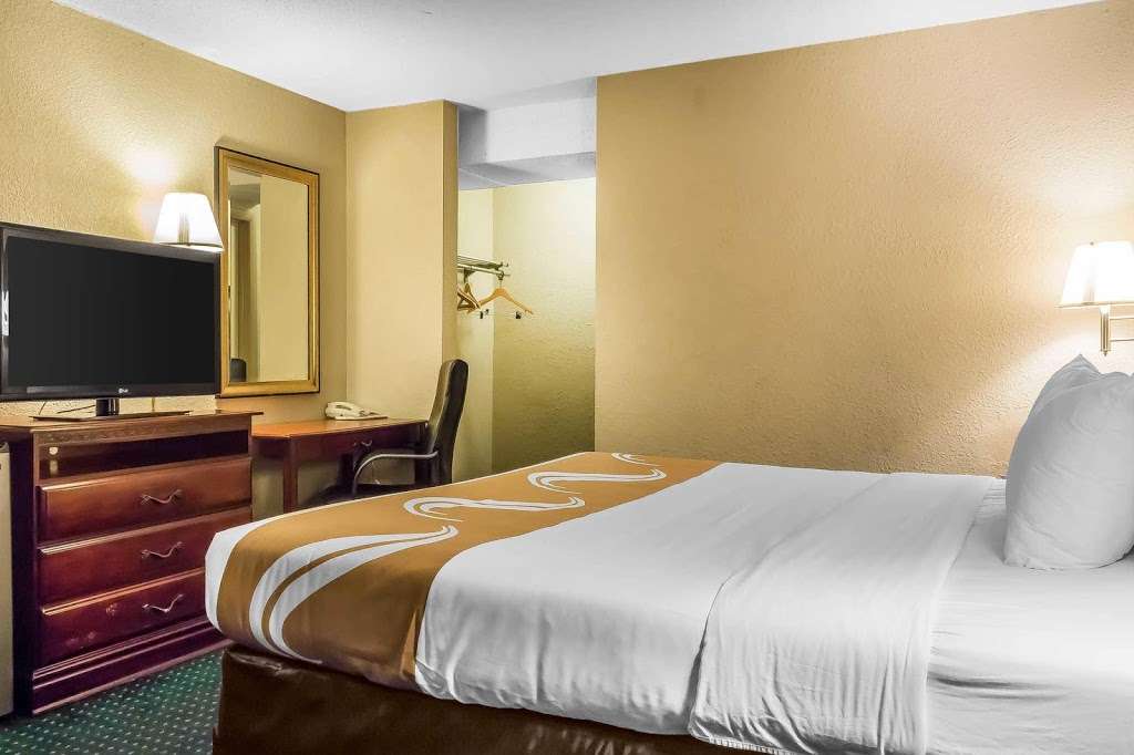 Quality Inn Philadelphia Airport | 600 Gov Printz Blvd, Lester, PA 19029, USA | Phone: (610) 521-3909