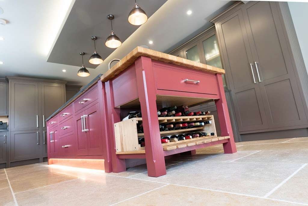 Handmade Kitchen Company by Nicholas Bridger | Little Jenkins Barn, Jenkins Ln, Great Hallingbury, Bishops Stortford CM22 7QL, UK | Phone: 01279 506616