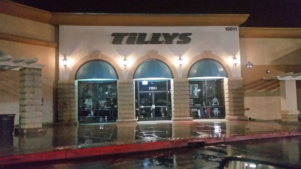 Tillys | 19811 Rinaldi St, Porter Ranch, CA 91326, USA | Phone: (818) 368-9908