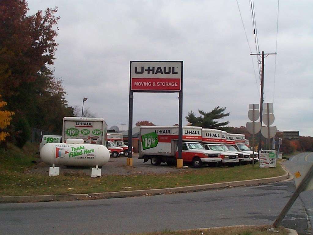 U-Haul of Andrews Air Force Base | 4599 Allentown Rd, Suitland, MD 20746, USA | Phone: (301) 736-7300