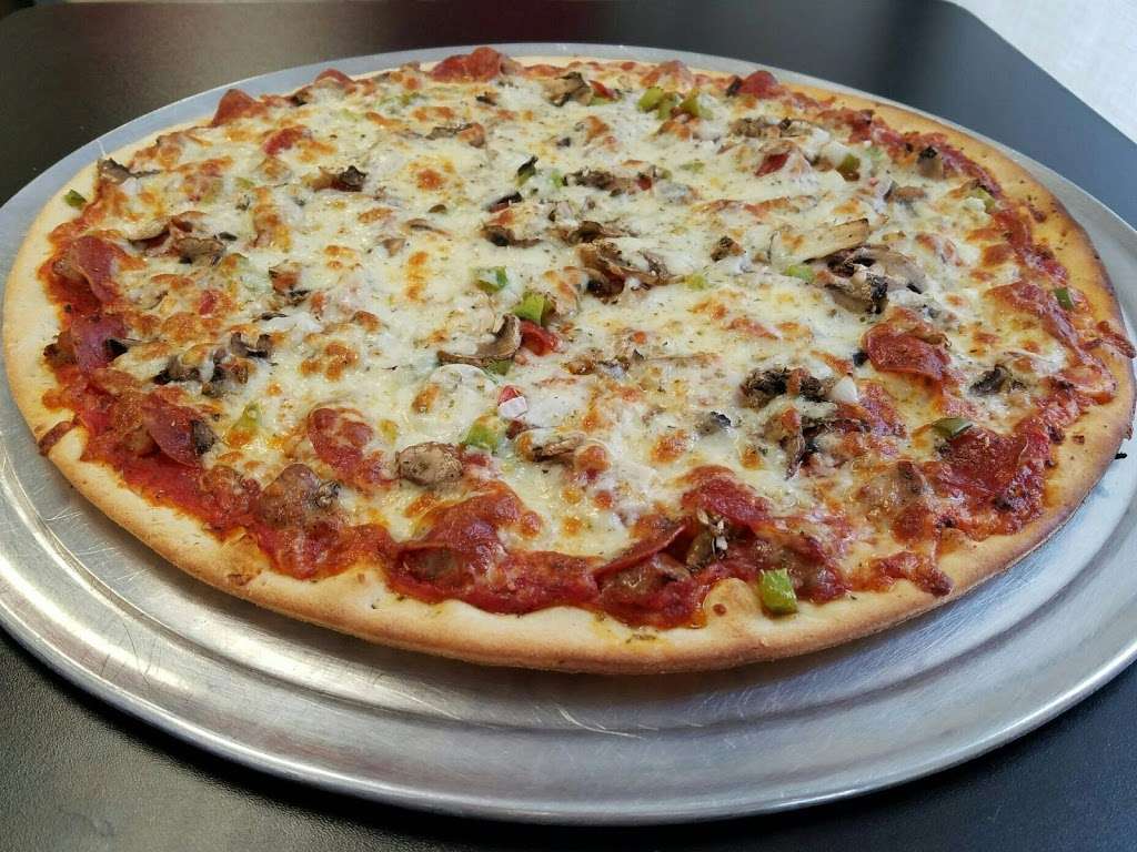 Ambrogis Pizza | 107 Valley Dr h, Elburn, IL 60119, USA | Phone: (630) 365-2777