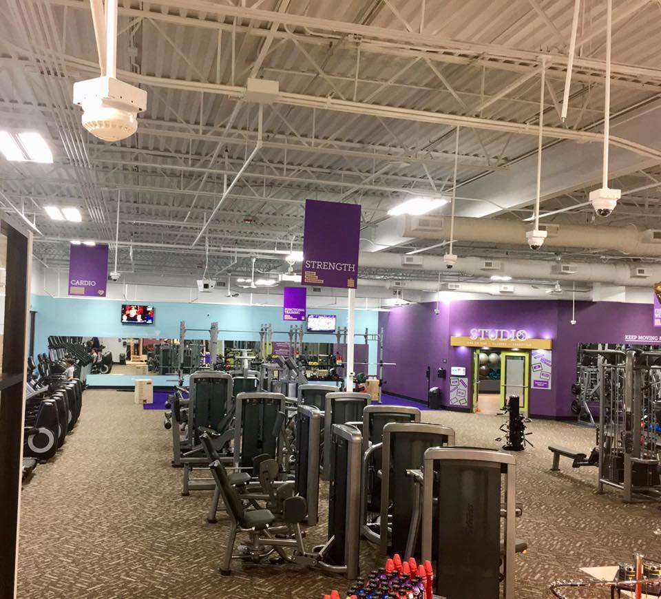 Anytime Fitness | 103 E N Ave, Glendale Heights, IL 60139, USA | Phone: (331) 806-3904