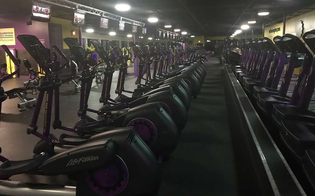 Planet Fitness | 355 Middlesex Ave, Wilmington, MA 01887, USA | Phone: (978) 658-5645
