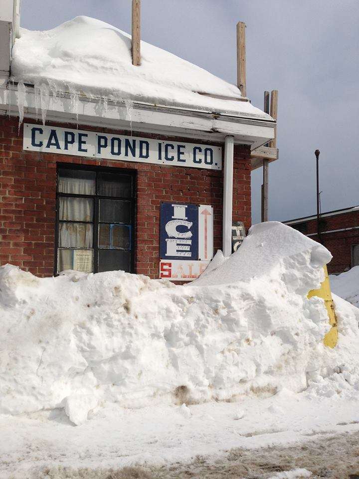 Cape Pond Ice Co Inc | 104 Commercial St, Gloucester, MA 01930, USA | Phone: (978) 283-0174