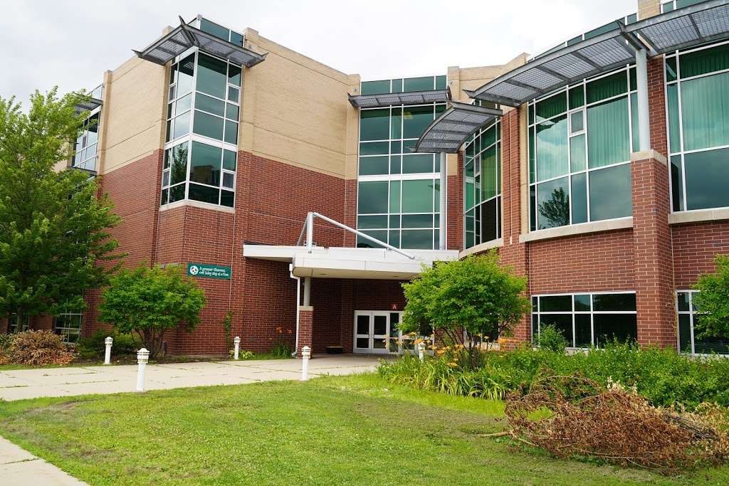 Attea Middle School | 2500 Chestnut Ave, Glenview, IL 60026, USA | Phone: (847) 486-7700