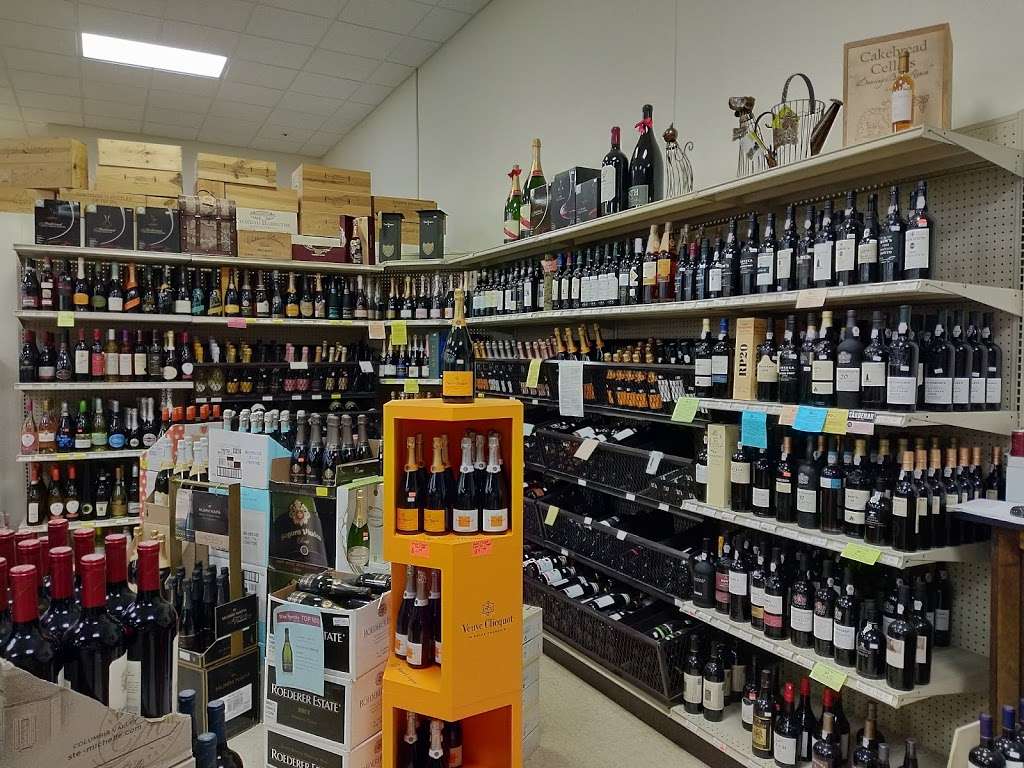 Triangle Liquors | 3210 Calumet Ave, Valparaiso, IN 46383, USA | Phone: (219) 477-4849