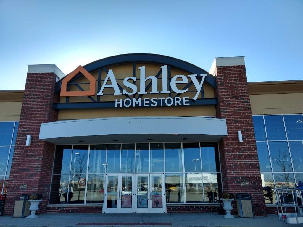 Ashley HomeStore | 875 E Boughton Rd, Bolingbrook, IL 60440, USA | Phone: (630) 783-2346